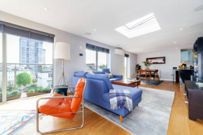 Luxurious 2 bedroom penthouse with terrace, West Hampstead